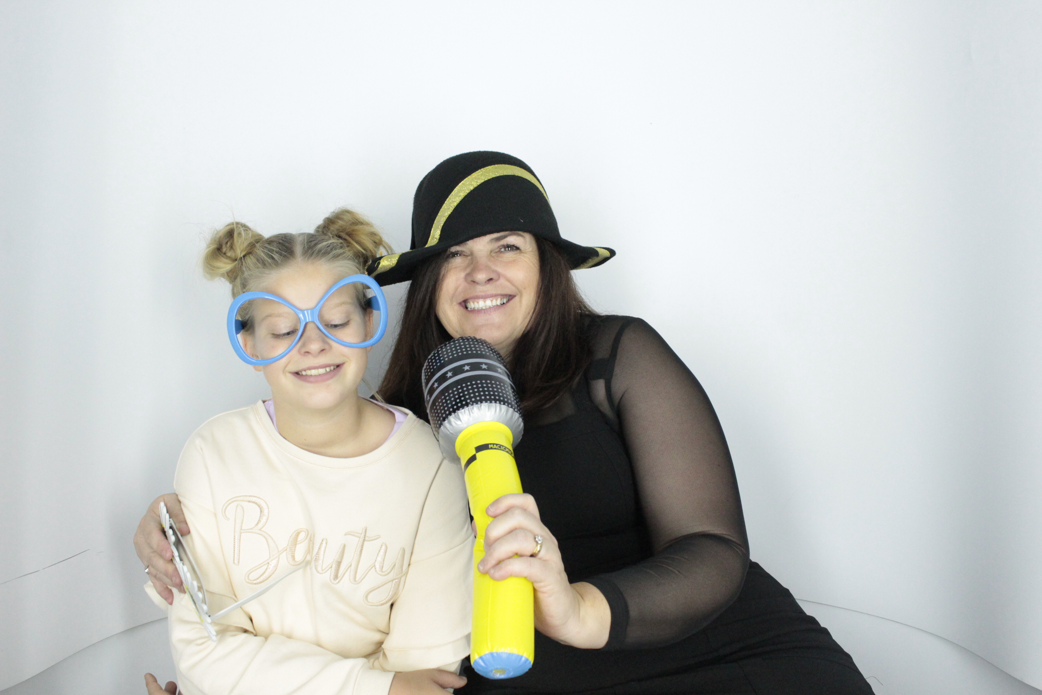 Isobel 18th Birthday Party  | View more photos from the event at gallery.myphotoboothexperience.co.uk/u/MyPhotoBoothExperienceLtd/Isobel-18th-Birthday-Party